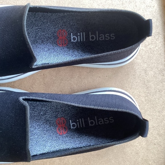 Bill Blass black knit slip on casual shoes, size 9.5 - Picture 2 of 8